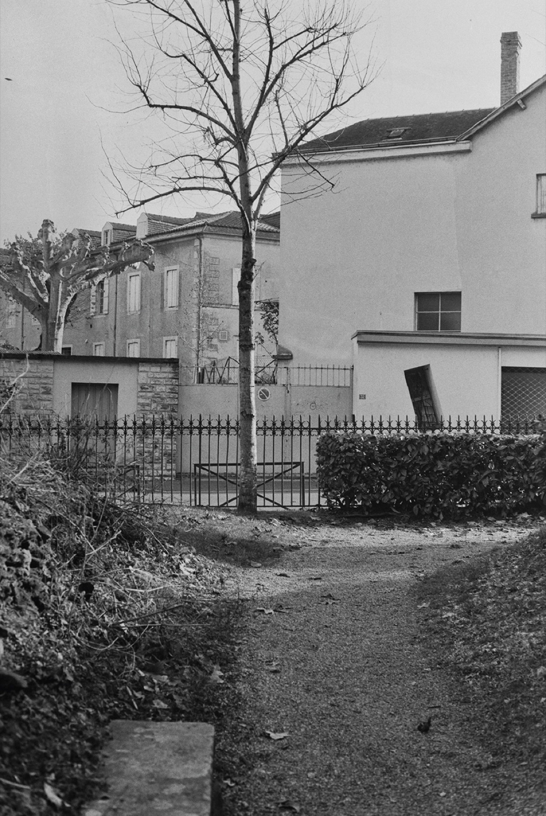 Avec Pi, 35mm black and white photograph, 6 of 33